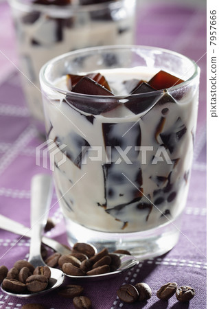 Coffee jelly with milk Coffee jelly with milk 7957666