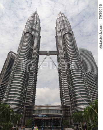 Petronas Twin Towers Petronas Twin Towers 7959056