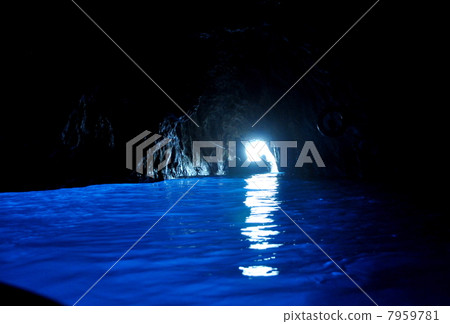 Blue Grotto 7959781