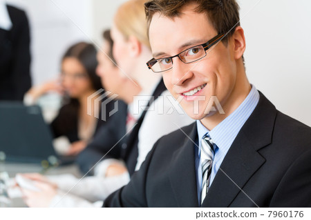 Business - businesspeople, meeting and presentation in office Business - businesspeople, meeting and presentation in office 7960176