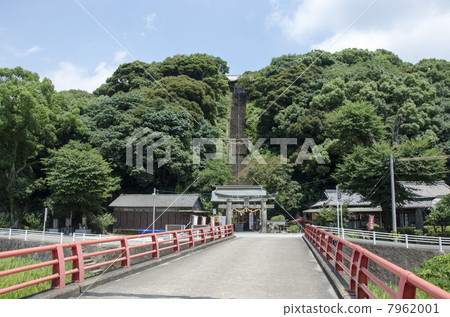 Full view of Suka Shrine 7962001