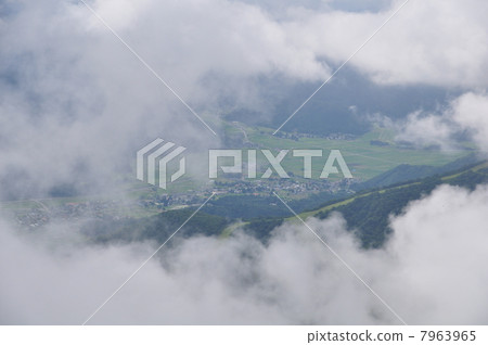Hakuba village seen from Happo Pond Villa 7963965