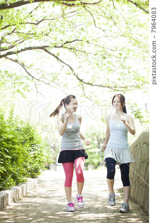 Two women who run 7964083