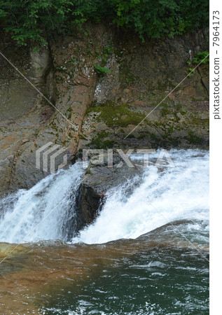 Koi Fei Waterfall 7964173