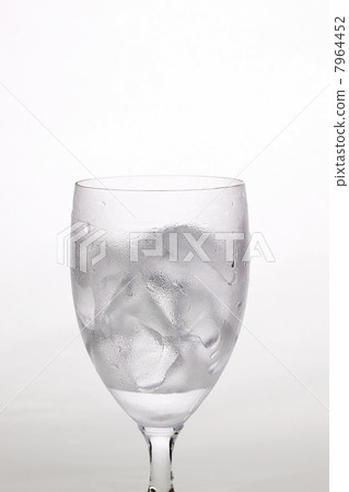 cold water 7964452