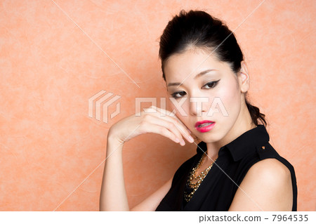 年輕的女士 7964535