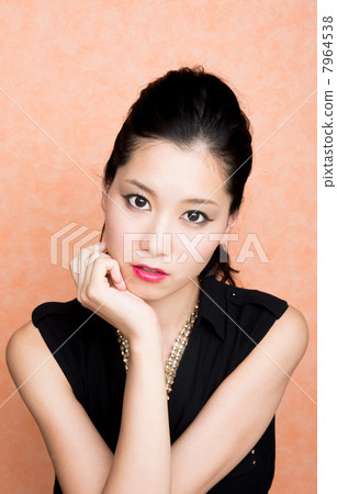 年輕的女士 7964538