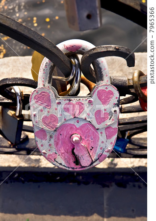 Big white castle with hearts 7965366