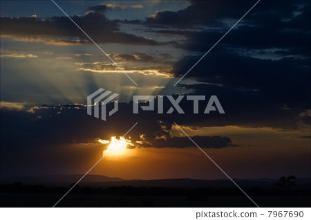 The African sundown. The African sundown. 7967690