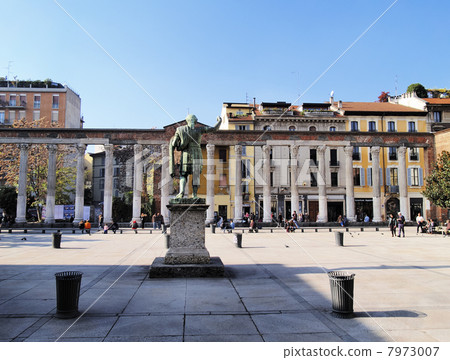 Colonne di San Lorenzo, Milan 7973007
