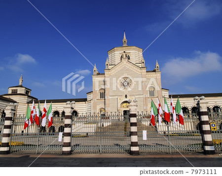 Milan Cementary 7973111