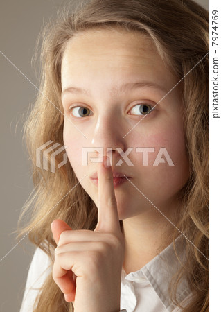 Finger on Lips, Tsss 7974769