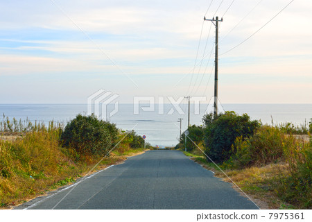 通往大海的路 7975361