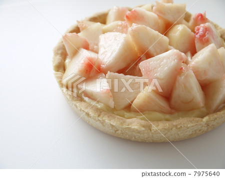 Handmade peach tart 7975640