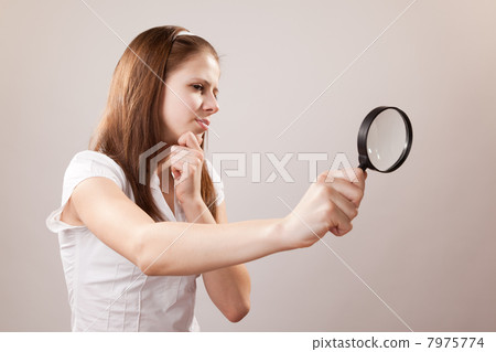 Magnifying glass Magnifying glass 7975774