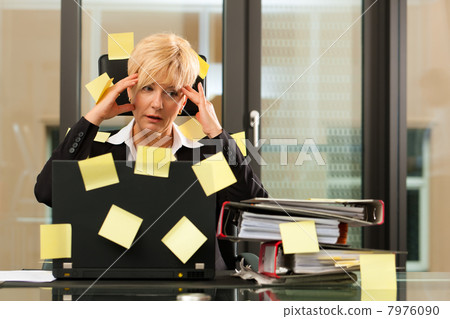 Stress in the office - multi tasking 7976090