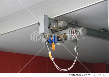 Electric hoist 7977169