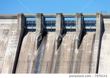 Large dam on the river 7979141