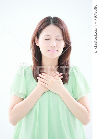 Middle female praying Middle female praying 7979380