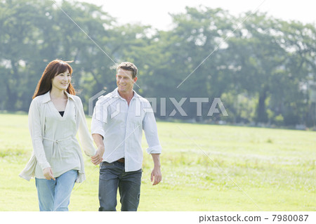 SOHO · International couple 7980087