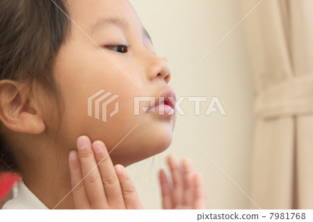 孩子 孩子 7981768