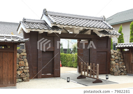 Former Ogaki castle Iron Gate 7982281