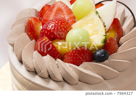 Raw chocolate cake 7984327