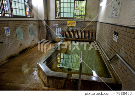 Communal bath / Shibu no yu 7988433