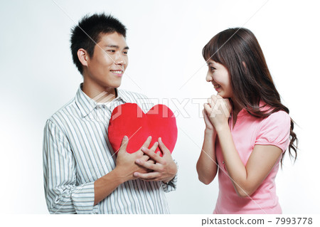 Portrait of a young couple 7993778