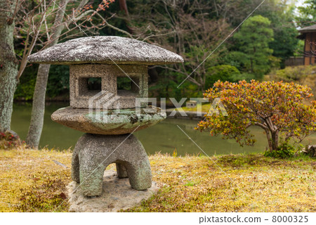 Katsura Rikyu Yukimi lantern 8000325