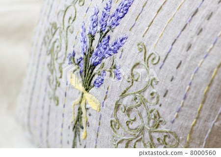 Provence style embroidery pillow with lavender illustration Provence style embroidery pillow with lavender illustration 8000560