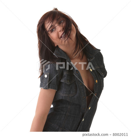 Sexy, beautiful, young woman dancing 8002011