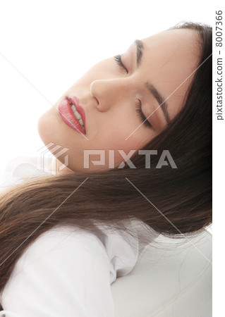 Woman with long hairs 8007366