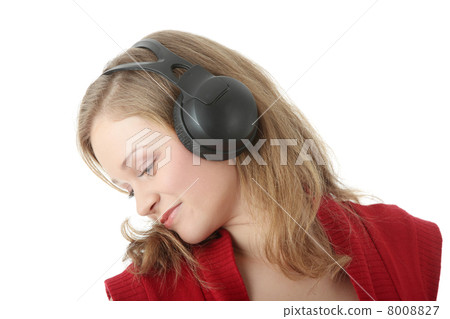 Listening to the Music Listening to the Music 8008827