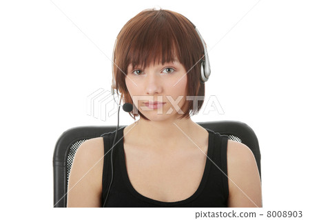 Teen woman using pc Teen woman using pc 8008903