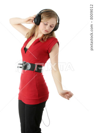 Listening to the Music 8009012