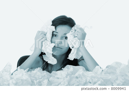 Girl with flue Girl with flue 8009941