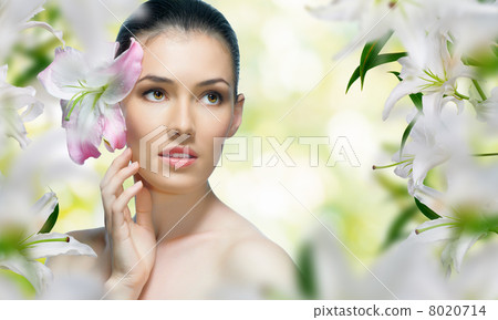 flower girl 8020714