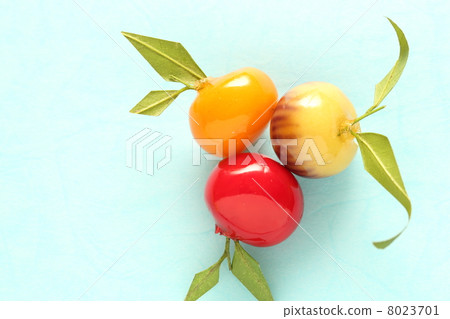 Luke Chu Yellow Suites Thailand 8023701