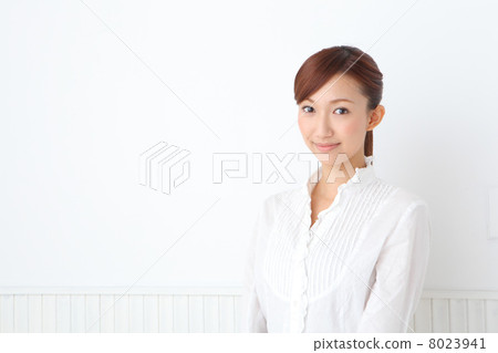 一個女人在他的tw 一個女人在他的tw 8023941