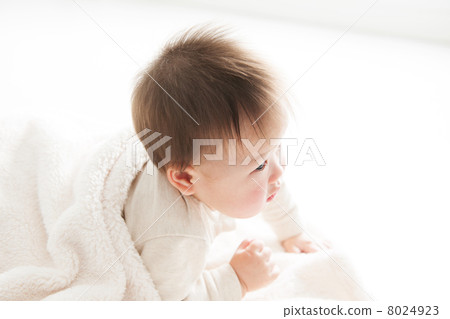嬰兒 8024923