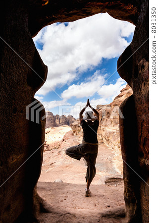 Yoga in Petra Yoga in Petra 8031350