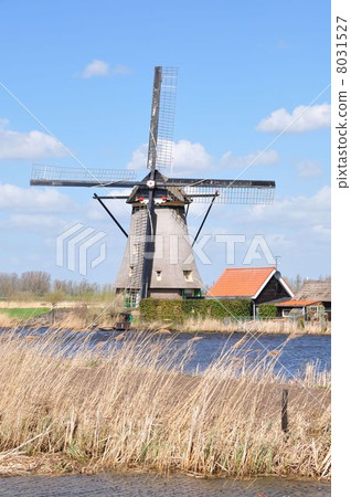 Windmill group of Kinderle Dyke Netherlands 8031527