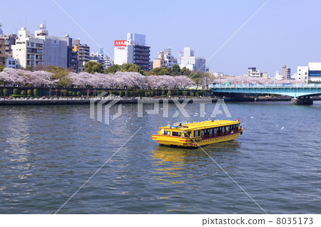 Houseboat of the Sumida River Houseboat of the Sumida River 8035173