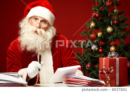 Answering letters Answering letters 8037801