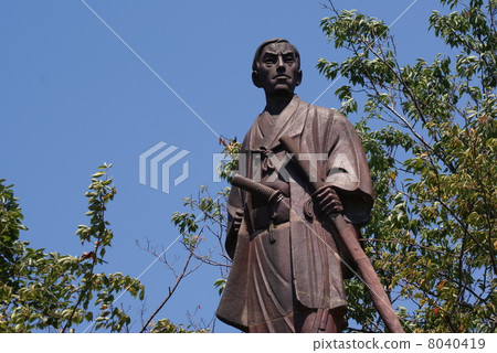 Takasugi Shinzo statue 8040419