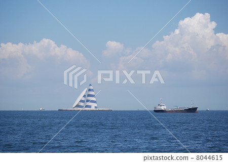 View of Tokyo Bay with the Wind Tower 8044615