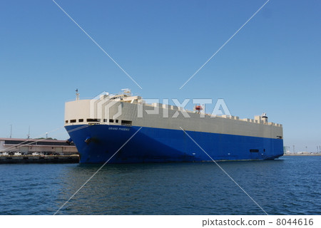 Car carrier handling cargo at Yokosuka Shinko 8044616