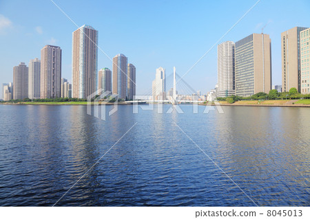 位於市中心的高層公寓 8045013