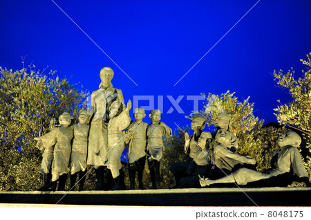 二十四名學生和平組的形象亮起來 二十四名學生和平組的形象亮起來 8048175